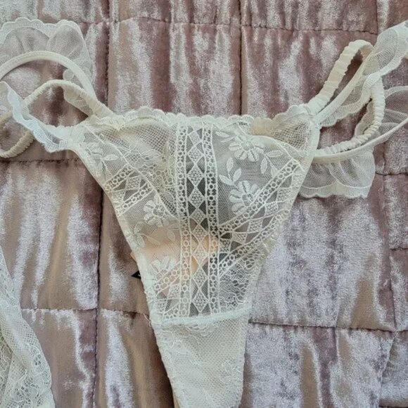 Victoria’s Secret Ivory White Beaded White Wedding Thong - Picture 1 of 15